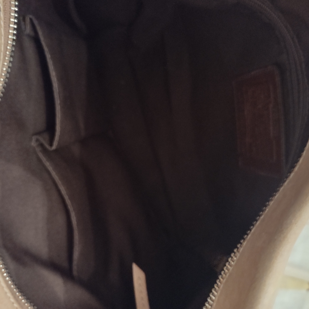 Coach Shoulder Bag - Picture 8 of 8